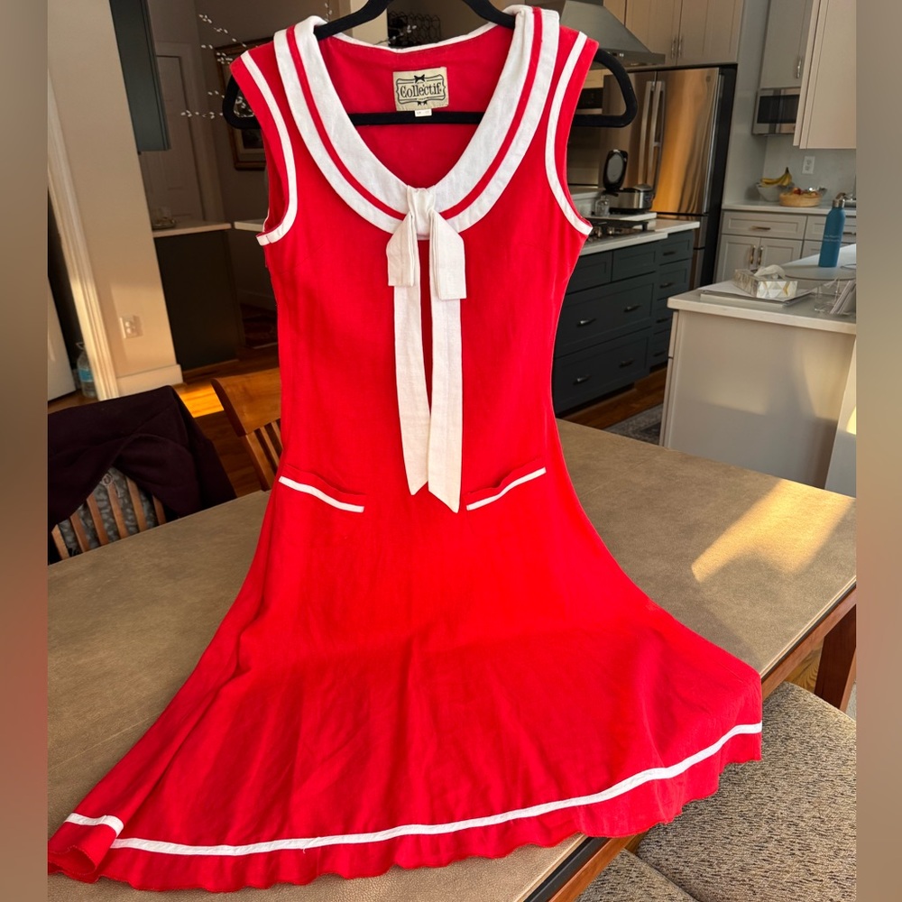 Collectif cute sailor-inspired red & white dress